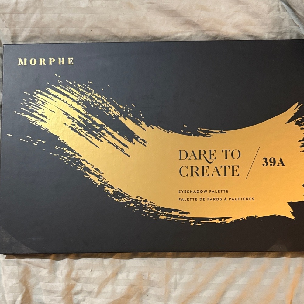 Morphe 39A Dare to Create Palette - Black and Gold
